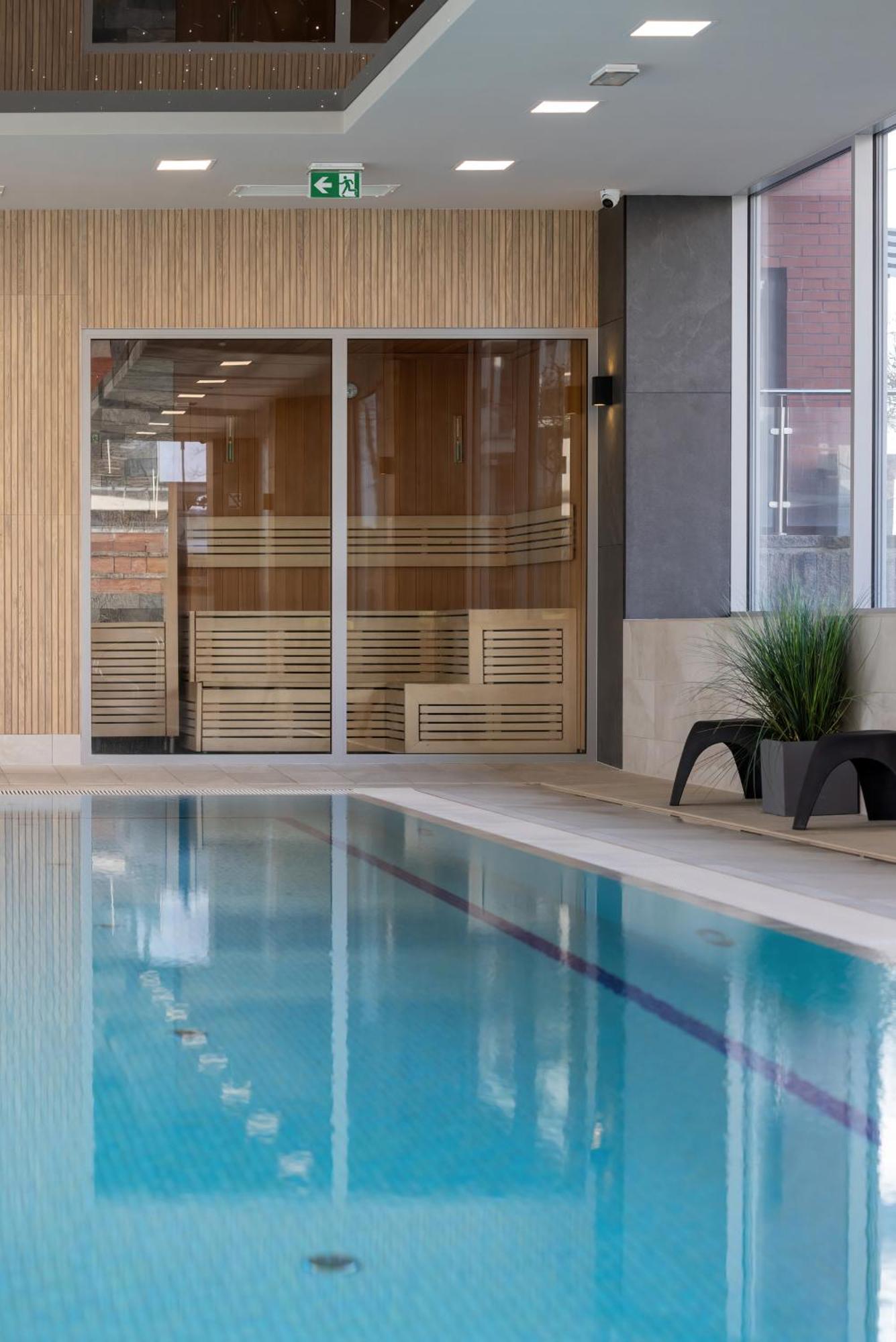 Klifowa & Fitness Near The In By Renters Prestige Apartment *