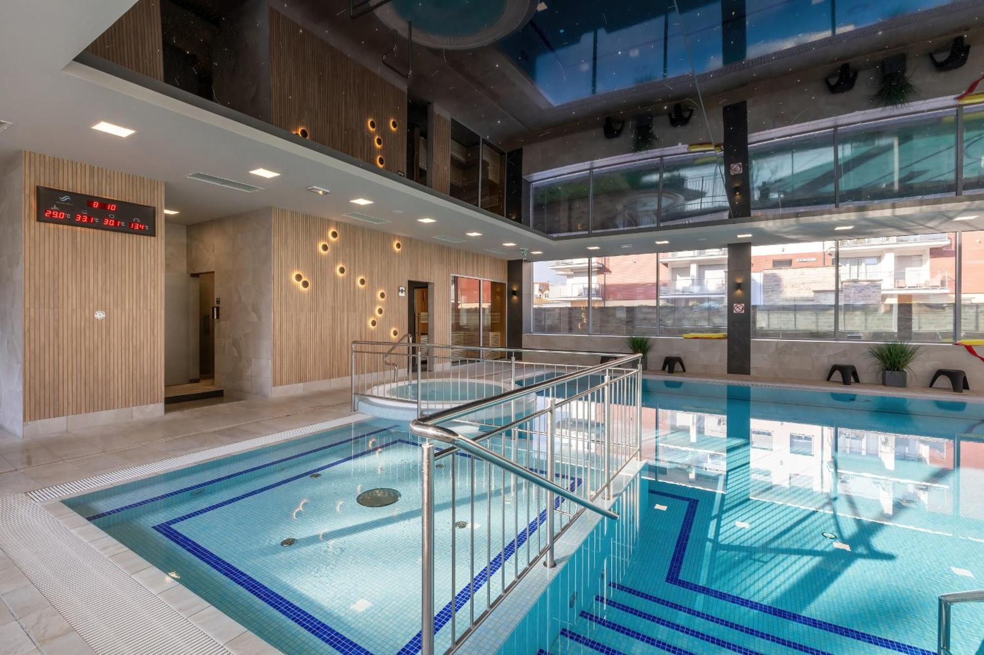 Apartment Klifowa & Fitness Near The In By Renters Prestige Rewal